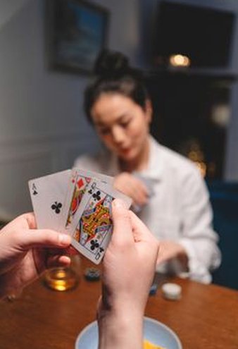 momo Kubet